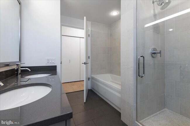 Building Photo - 2101 Market St