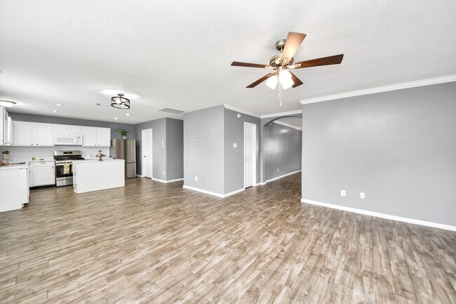 Building Photo - 19215 Terra Forest Ct
