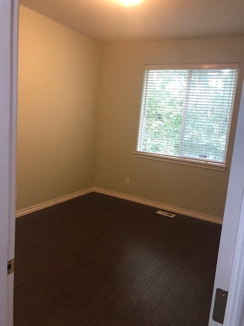 Building Photo - 16130 SW Loon Dr