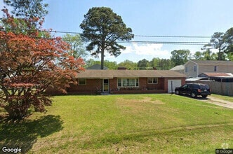 Building Photo - 1301 Altoona St