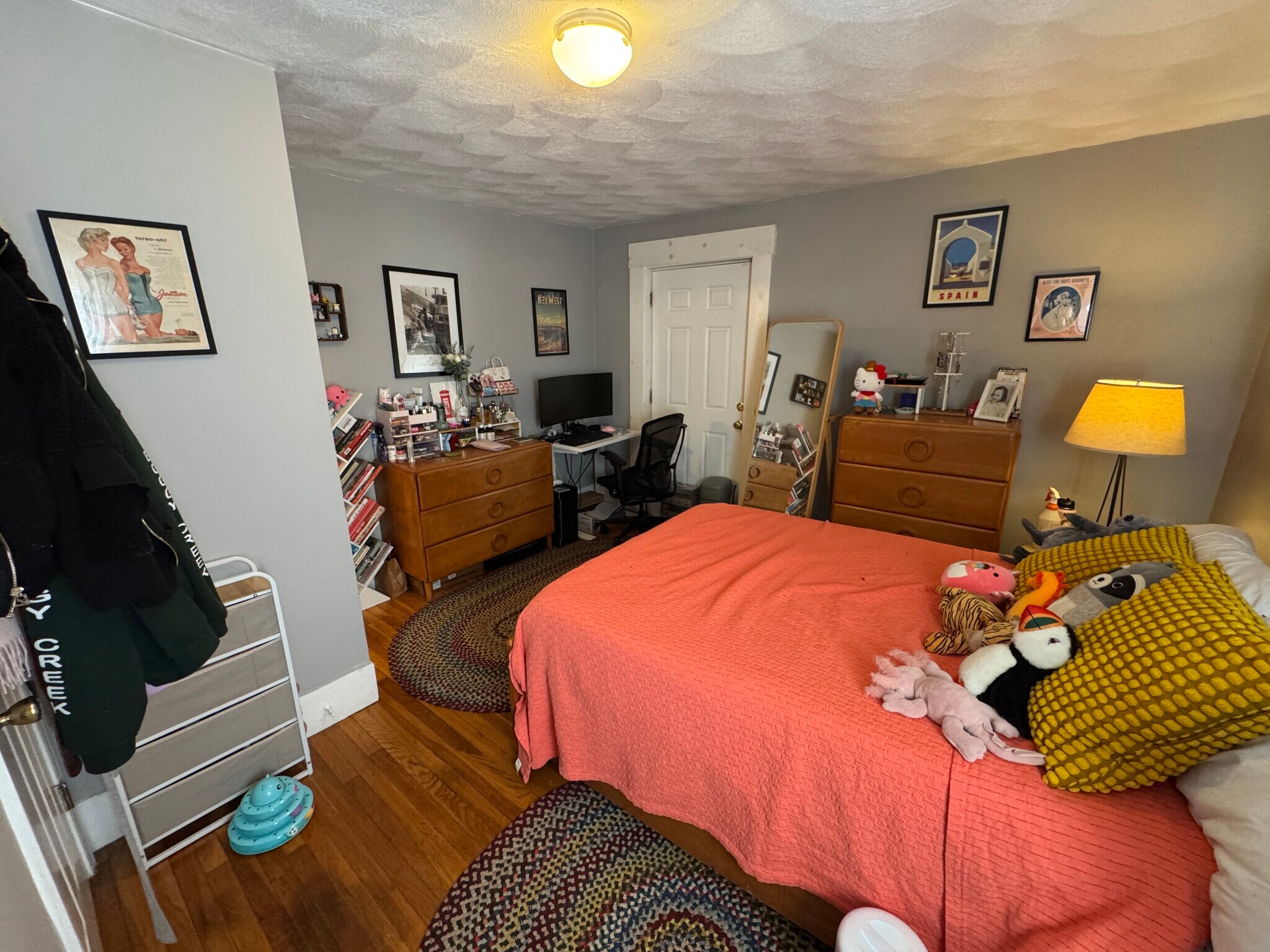 Building Photo - 639 Somerville Ave