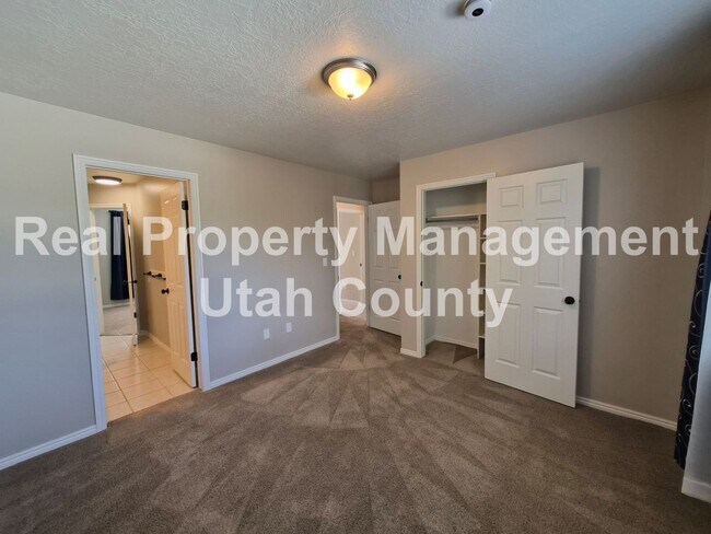 Building Photo - Qualify With 2.5x Rent in Income. Plus Hal...