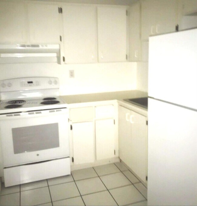 Building Photo - 505 NW 177th St