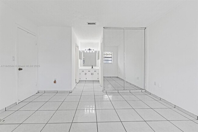Building Photo - 6215 W 24th Ave
