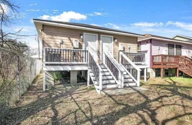 Building Photo - 2419 Feliciana St