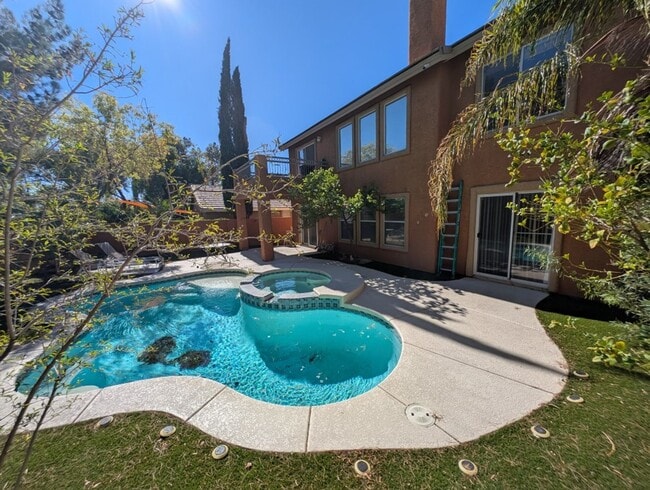 Building Photo - 10108 Oakmoor Pl