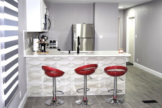 Building Photo - 15731 SE 72 Pl