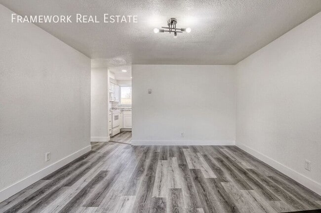 Building Photo - 1685 Reed St