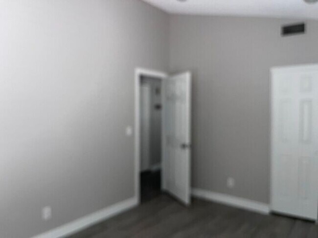 Building Photo - MOVE IN SPECIALS!! Lovely 3BD-2BA Gilbert ...
