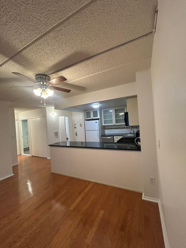 Building Photo - 777 N MacQuesten Pkwy