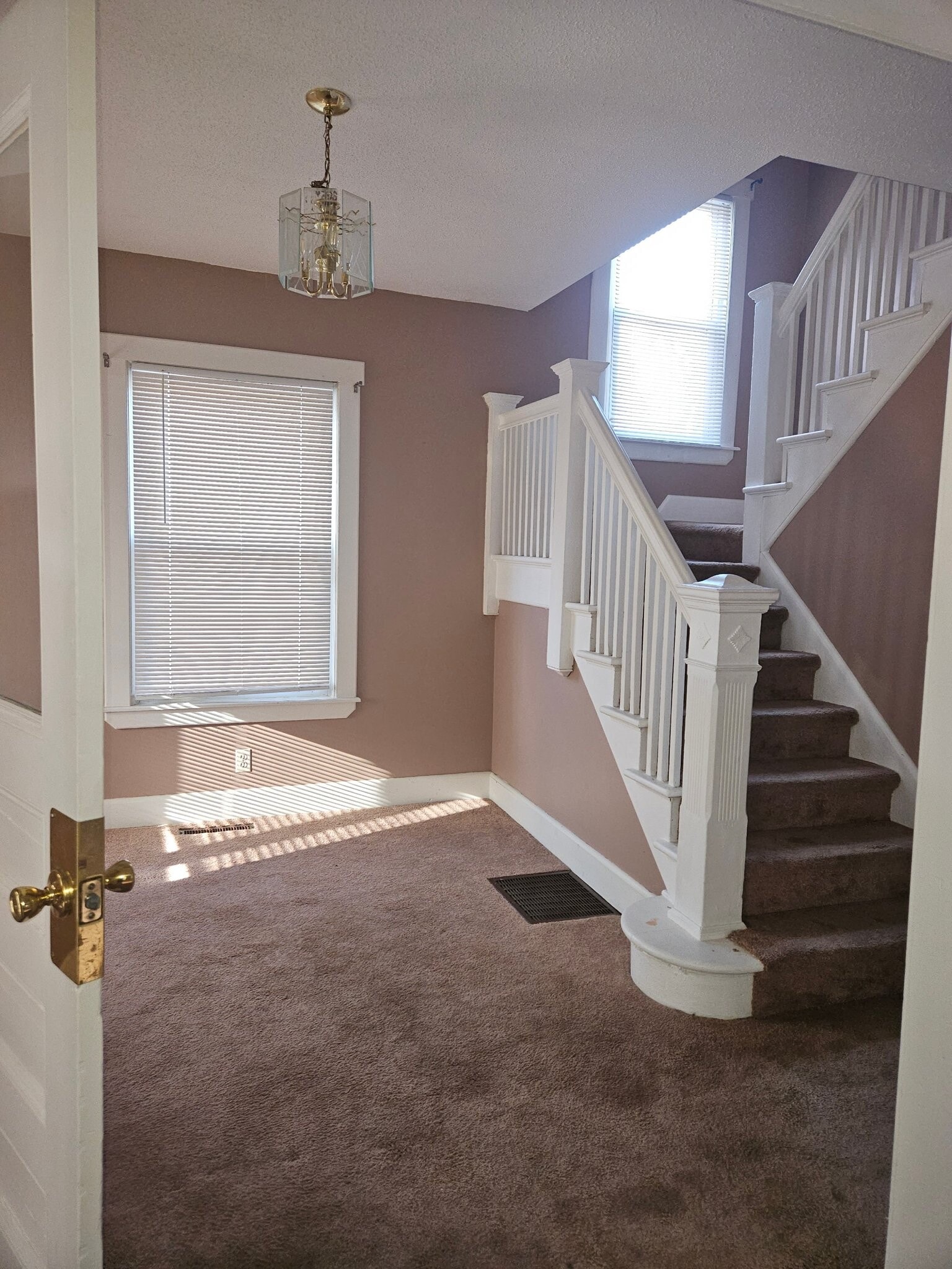 Building Photo - 91 Andrew St