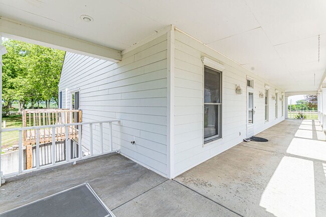 Building Photo - Please View 3D Virtual Walk-Through Before...