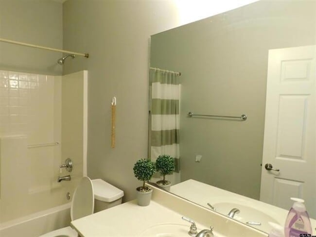 Building Photo - 5141 Avenham Ct