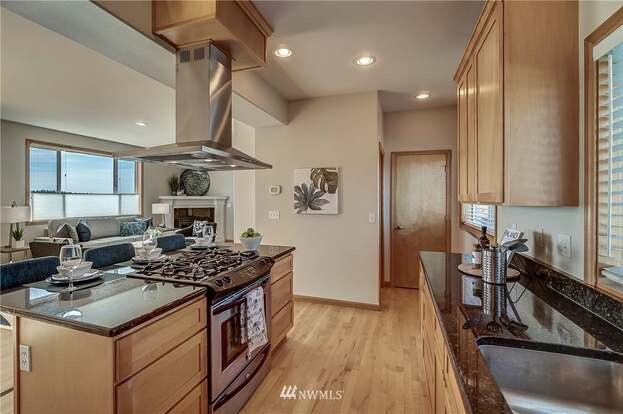 Building Photo - 3416 S 31st St