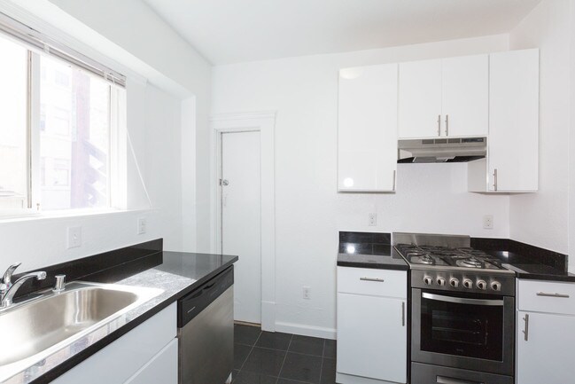 Building Photo - 635 Ellis