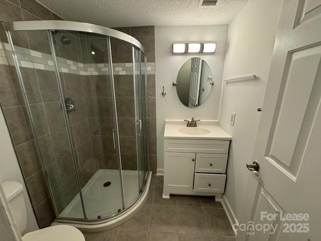 Building Photo - 604 E Iredell Ave