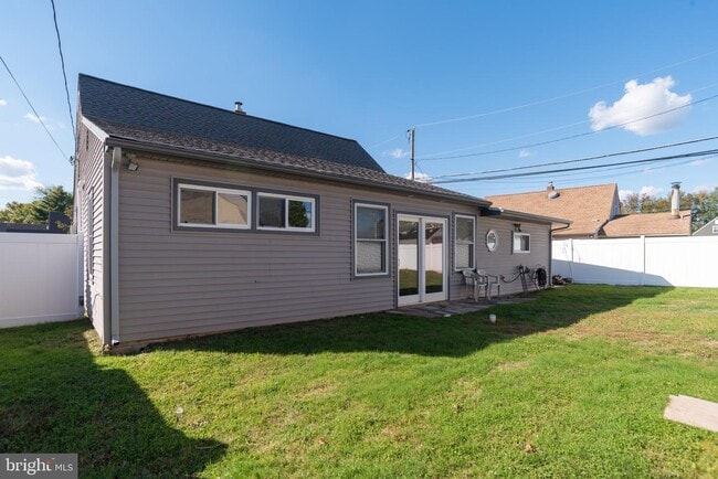 Building Photo - 68 Nettletree Ln