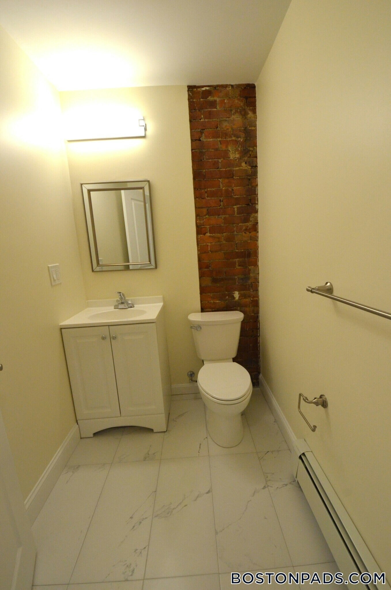 Building Photo - 35 Brookline St