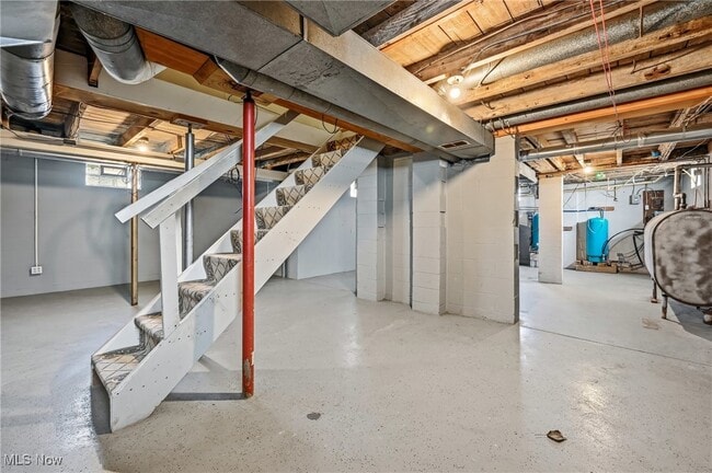 Building Photo - 12192 Leffingwell Rd