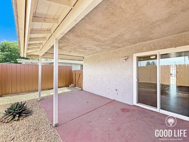 Building Photo - Beautiful 2BD/2BA Condo in El Cajon W/ A/C, W/D, Covered Back Patio, & Community Pool!
