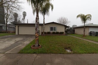 Building Photo - Beautiful 3 Beds 2 Baths House