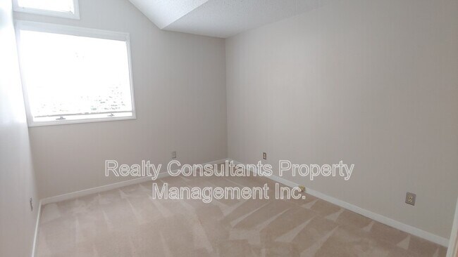 Building Photo - 306-F N Lindell Rd