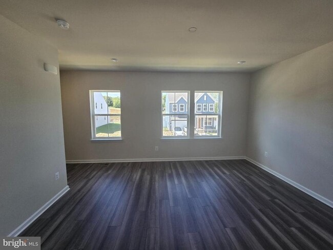 Building Photo - 354 Watercourse Dr
