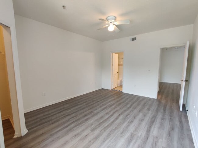 Building Photo - 17104 Carrington Park Dr