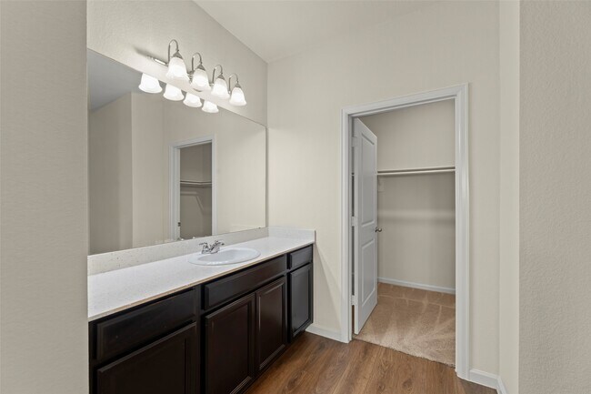 Building Photo - 10072 Pappas Dr