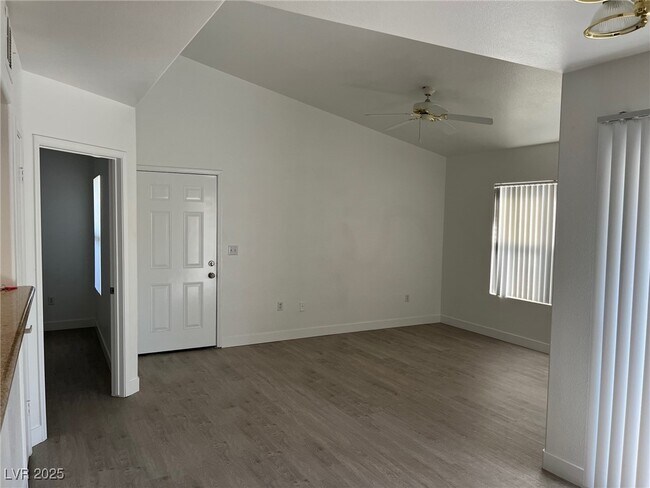 Building Photo - 7255 W Sunset Rd