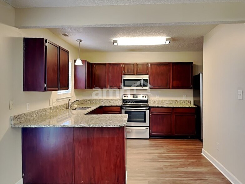 Building Photo - 4718 Winterberry Ln