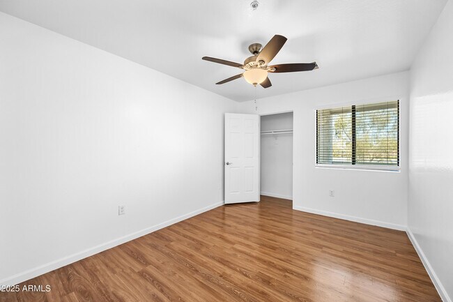 Building Photo - 3065 N 67th Ave