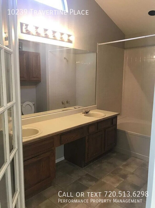Building Photo - 10239 Travertine Pl