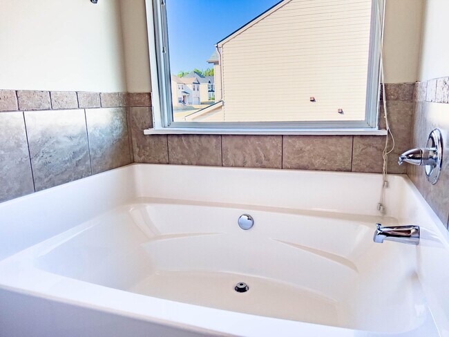 Building Photo - 4861 Coal Creek Dr