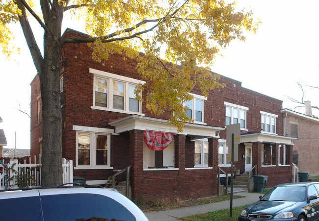 Building Photo - 304-310 S 17th St