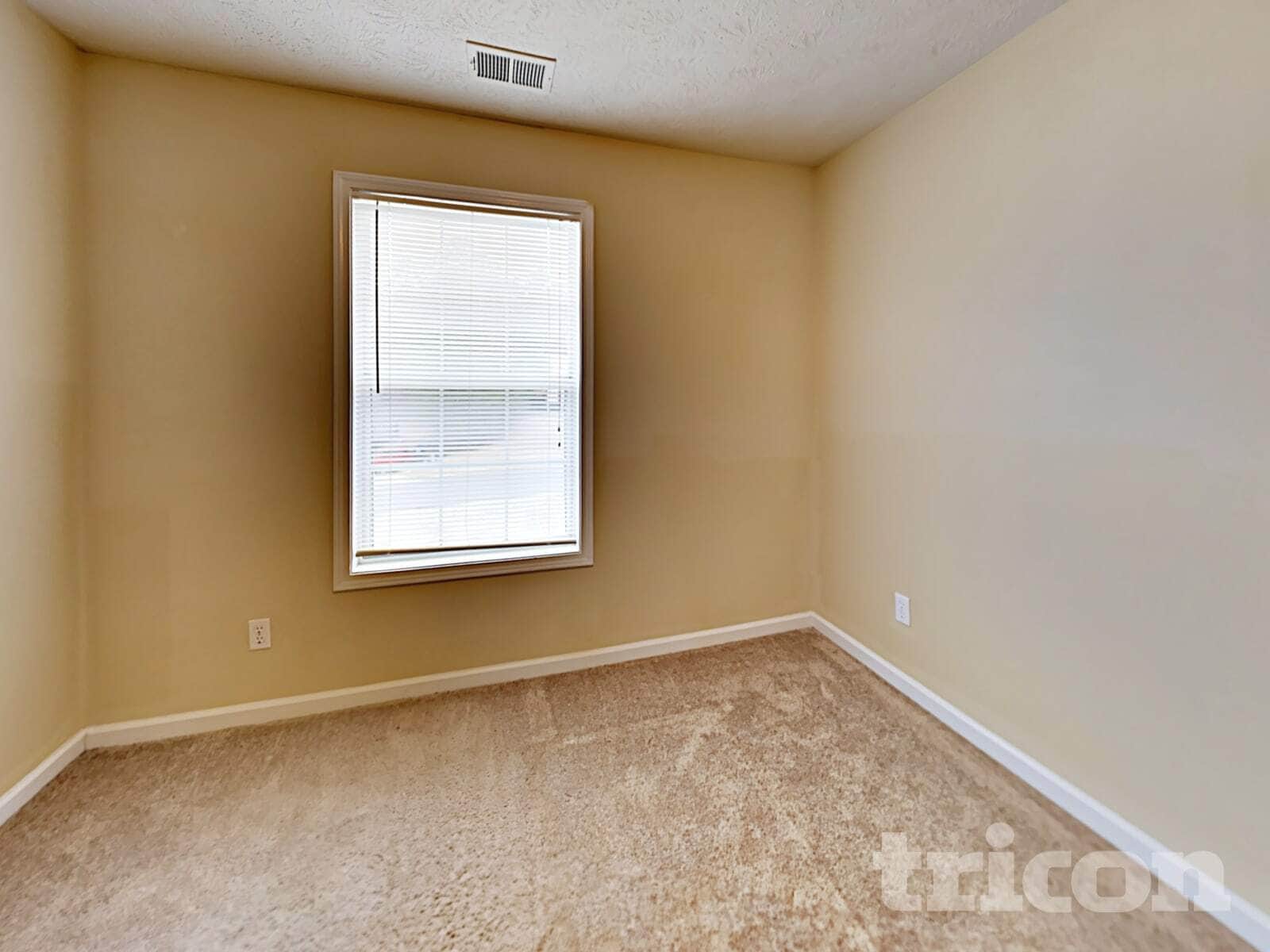 Building Photo - 3935 Piper Glen Dr NE