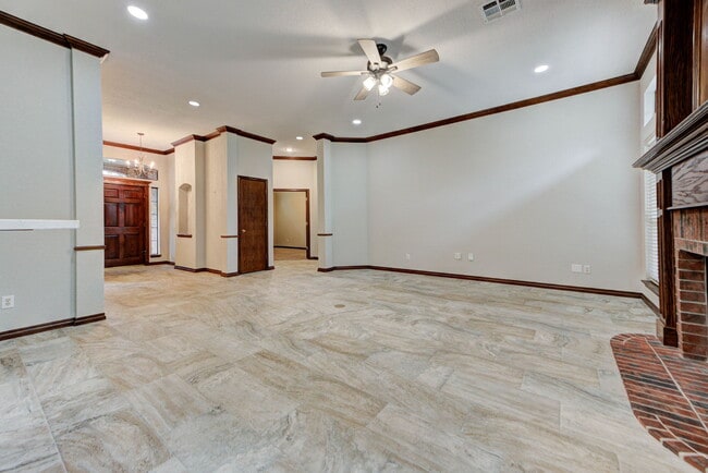 Building Photo - 4808 Baker St