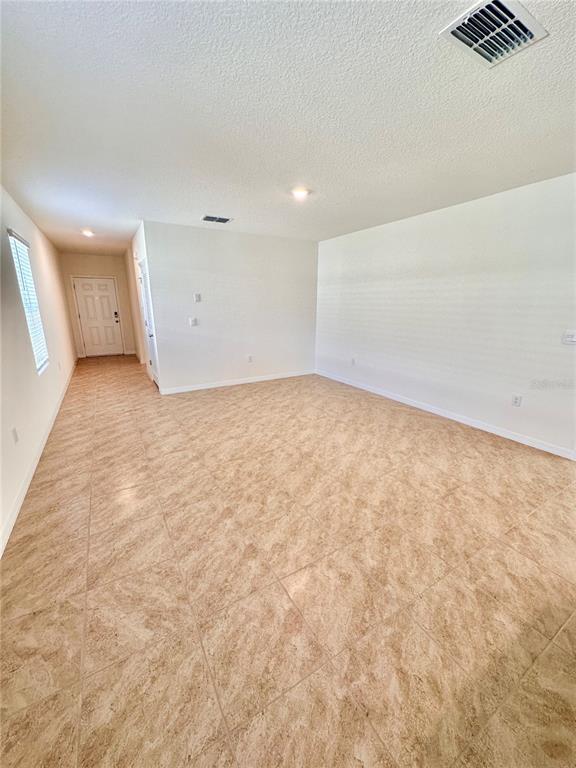Building Photo - 1020 Chasetree Ln