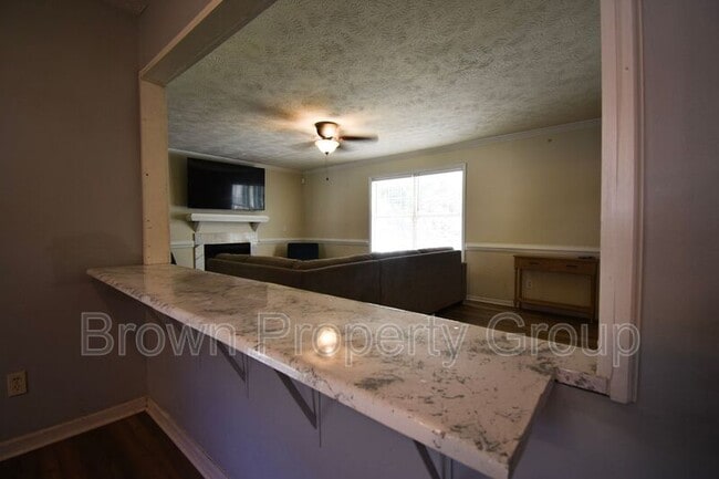 Building Photo - 624 Porter Rd