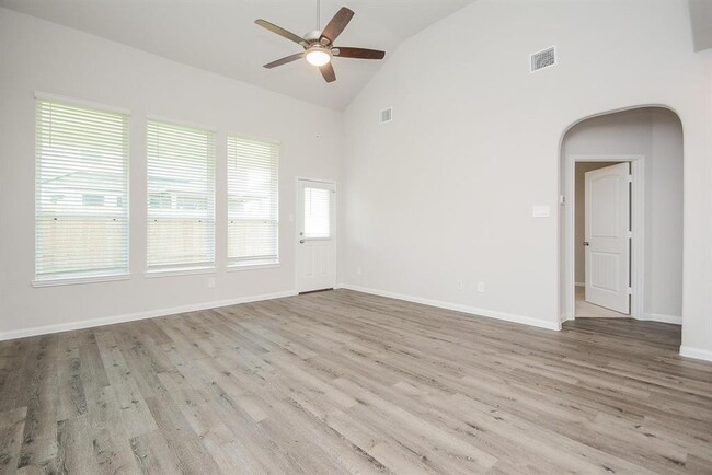 Building Photo - 2745 Williams Grv Ct
