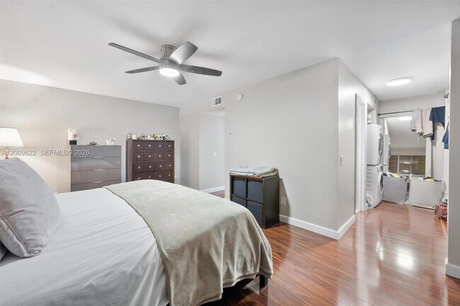 Building Photo - 11244 NW 14th Ct
