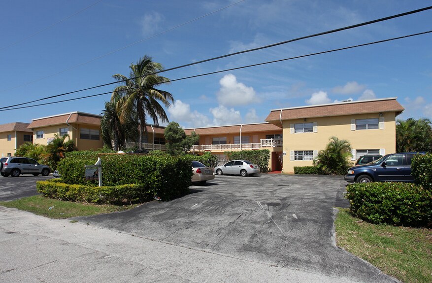 Building Photo - 241 SE 9th Ave