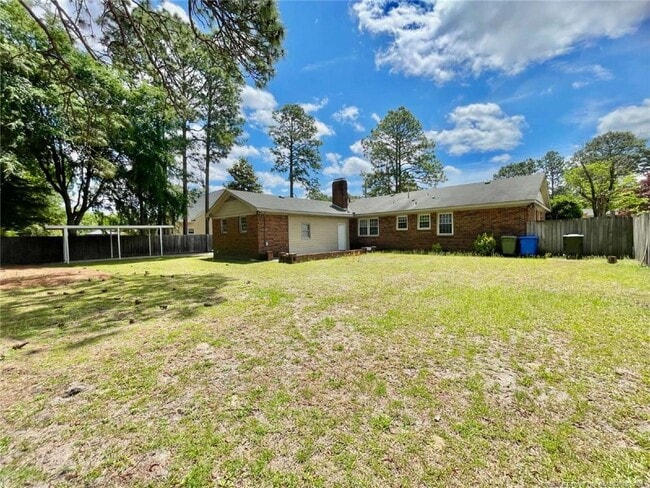 Building Photo - 2514 Dartmouth Dr