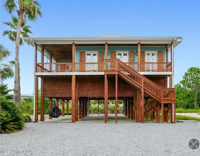 Building Photo - 218 Front St