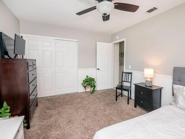 Building Photo - 4207 Rim Crest Dr