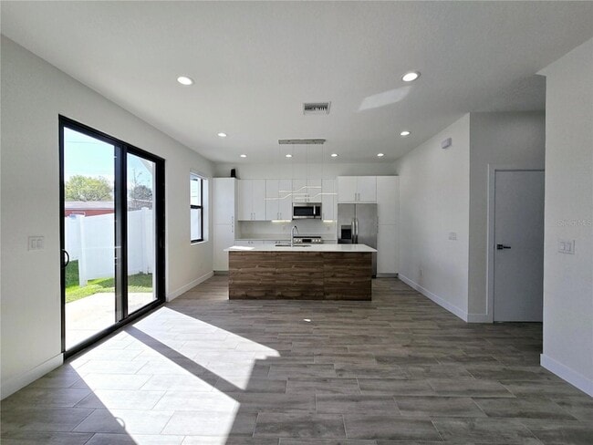 Building Photo - 7573 Gesualdo Ct