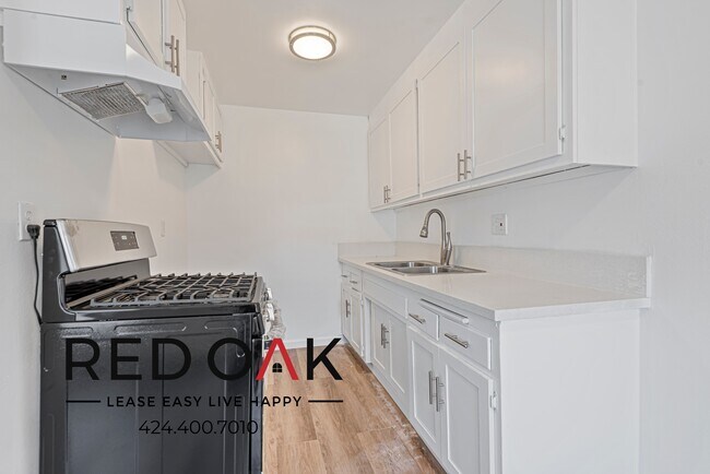 Building Photo - 14121 Shoemaker Ave