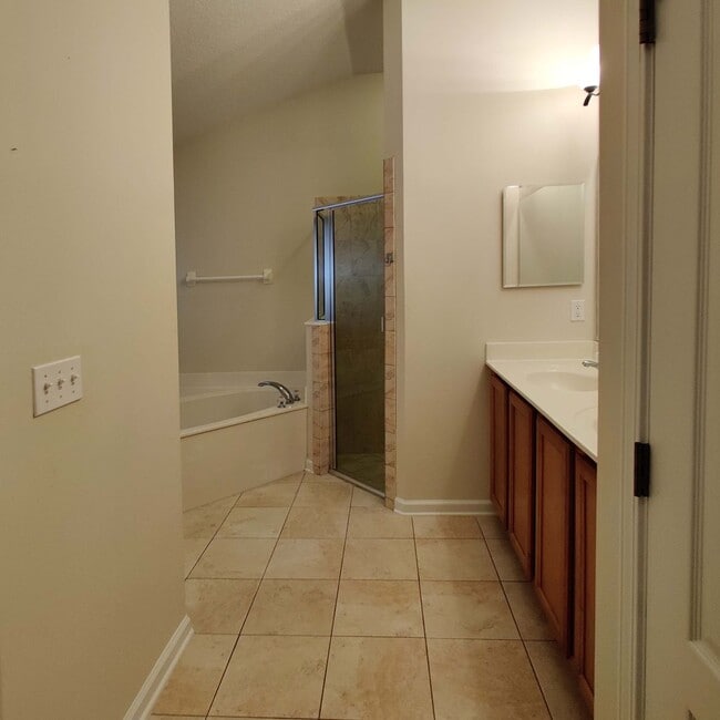 Building Photo - 3 BR  2 BA  Home Timberlake @ Oakleaf Plan...