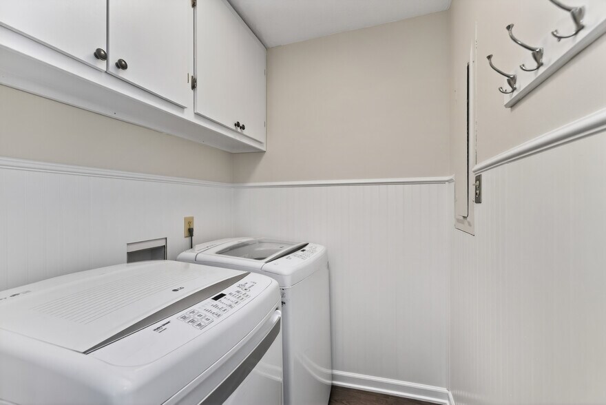 Building Photo - 11417 Washington Blvd