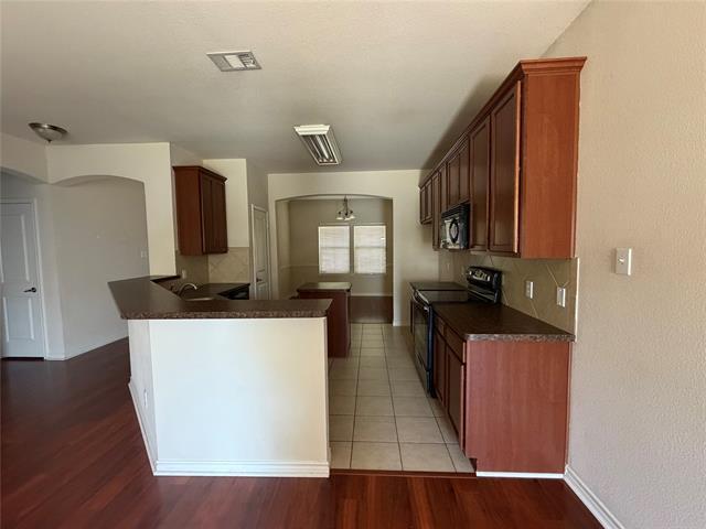 Building Photo - 12733 Skeeter Ln